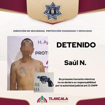 Policía municipal de Tlaxcala arresta a sujeto armado