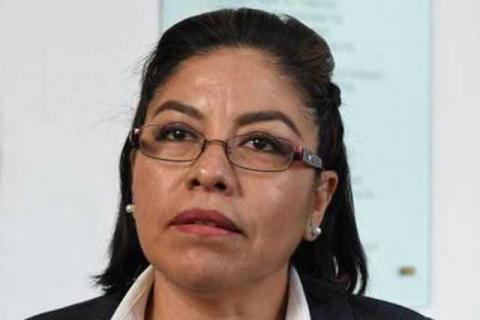 Tunden por habladora a ahijada de Lady Pluri