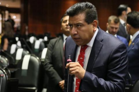 Carlos Augusto Pérez nuevamente regresa a la curul del Congreso de la Unión