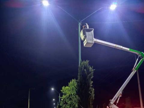 Gobierno de Huamantla repara luminarias en el Bulevar Cuamanco imagen 2