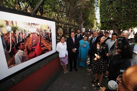 Gobernador y Embajador de España inauguran la muestra “Tlaxcala, orgullo de un Pueblo” imagen 2