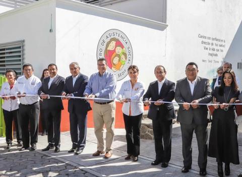 Reinauguran Mena y Chávez Centro de Asistencia Social del DIF imagen 1