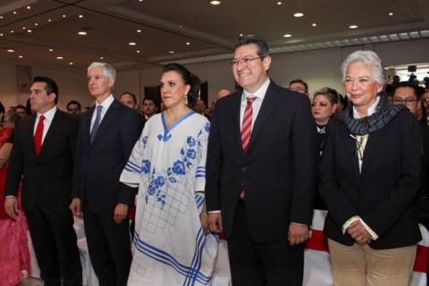 Reducción de pobreza y generación de empleos el camino de Tlaxcala: Mena imagen 1