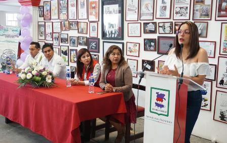 Inauguran galería itinerante en Tequexquitla imagen 2