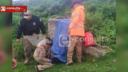 Macabro hallazgo. Mujer de la tercera edad aparece muerta frente al Banco del Bienestar