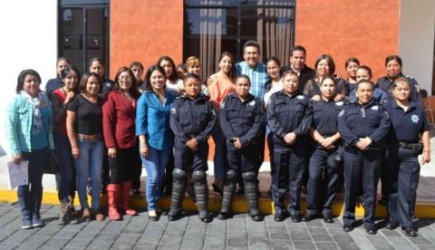 Reconoce ayuntamiento de Tlaxcala labor de madres policías y su aportación a la seguridad pública imagen 2