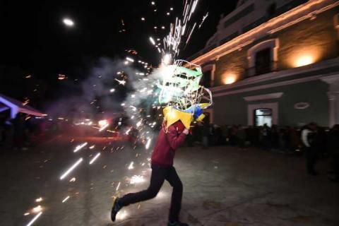 Con gran callejoneada Huamantla vivió una noche mágica llena de música y alegría imagen 8