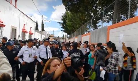 Piden a alcalde de Calpulalpan que se deje de payasadas