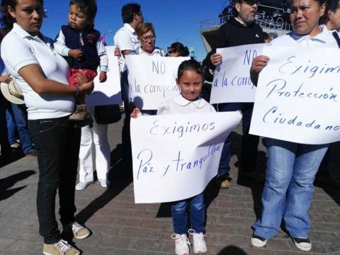 Con nueva marcha ciudadanos de Apizaco exigen mayor seguridad imagen 2