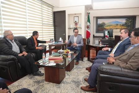 Buscan que la educación entre universitarios sea de excelencia