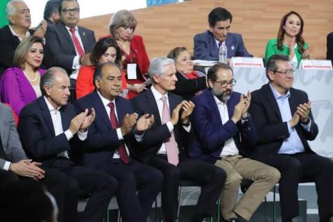 Participa Marco Mena en 91 Aniversario de la Fundación del PRI imagen 1