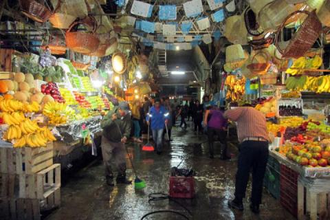 Mercado capitalino “Sánchez Piedras” vive limpieza a fondo imagen 2