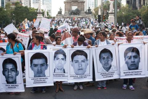 Débil el proceso de la PGR en el caso Ayotzinapa