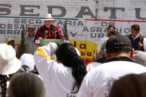 Benefician a 22 mil pobladores de Tepetitla con obras en materia de salud imagen 5