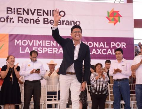 Diputado meón se pone de tapete con el señor de las ligas
