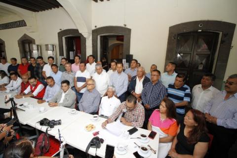 Liderazgos de la capital realizan mega suma con Minerva Hernández