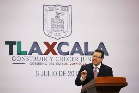 El gobernador Marco Mena reorganiza su administración imagen 1