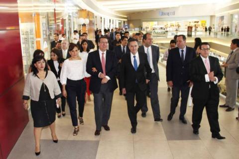 Inaugura el gobernador Marco Mena la plaza Galerías Tlaxcala imagen 4