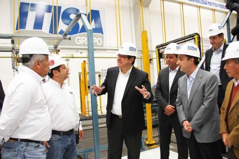 Mantener la generación de empleos es el reto: Marco Mena imagen 1