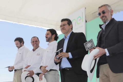 Marco Mena inaugura parque de energía solar con la mayor tecnología en el país imagen 4