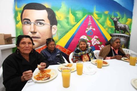 Inaugura Marco Mena comedor comunitario en Huamantla imagen 3