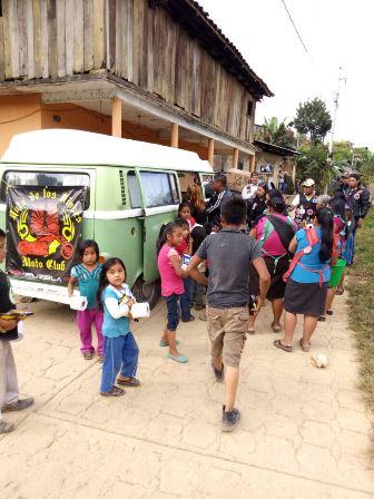 Motociclistas de Tlaxcala entregan apoyo a damnificados del Huracán Earl imagen 6