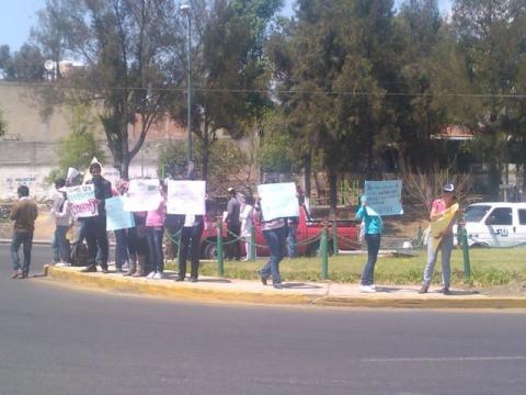 Estudiantes exigen cumplimiento de acuerdos a la USET imagen 5
