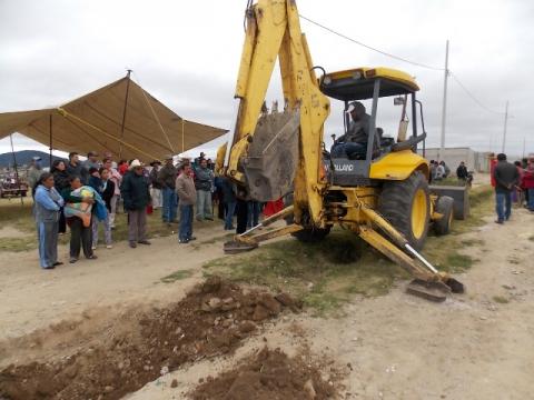 Inicia obra de adoquinamiento en Nanacamilpa