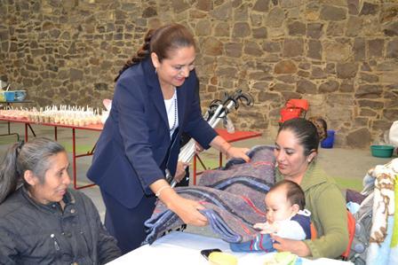 Lilia Olvera convive con pacientes de la UBR Nanacamilpa imagen 1