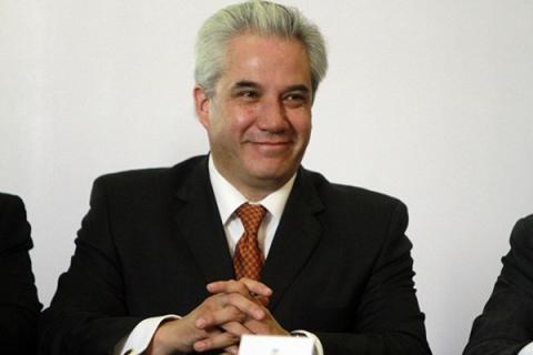 Noé Rodríguez, un secretario mentiroso que amenaza a Pronto