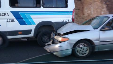 Cafre provoca accidente sobre la Tlaxcala- Puebla imagen 1