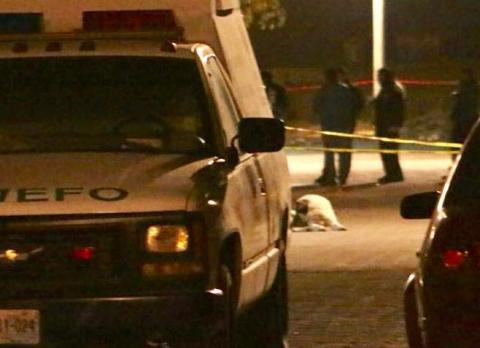 Peleas entre presuntos padrotes dejan dos muertos en Acuamanala
