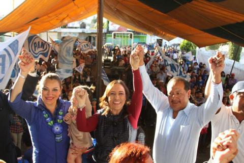 Congalero por las noches, político mocho en el día