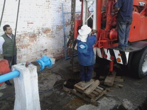 CAPACH da mantenimiento al pozo 6 de la U. Santa Cruz