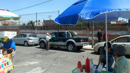 Compran votos con "tortas y frutsis" en elección de delegados imagen 2
