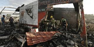 Seis personas quemadas por explosión de polvorín