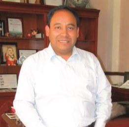 La mano de Mariano alcanza a empresario
