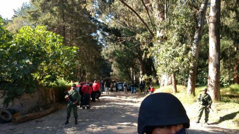 Aprovecha Mariano desaparición de mujer en la U. Santa Cruz imagen 1