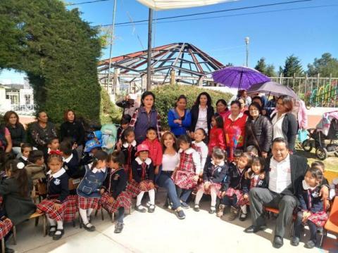 Lorena Cuéllar ahora va por obra en Jardín de Niños imagen 2