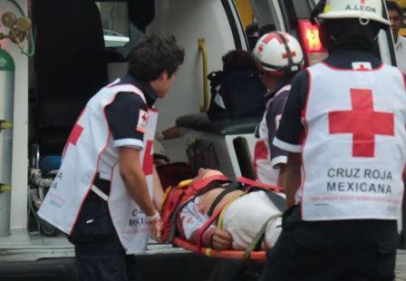 Muere joven al caer de un segundo piso por una riña imagen 1