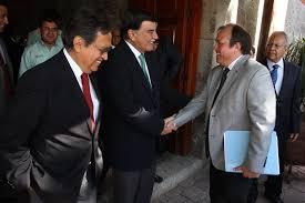 Los obligan a hacer campaña en favor del PRI