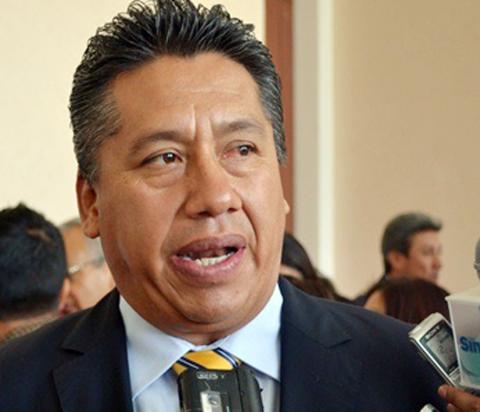 Suspenden clases para apoyar a candidato