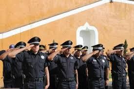 Al traste con la policía acreditable de Mariano