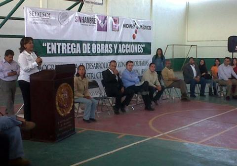 3.6 millones de pesos a 412 viviendas en Tequexquitla