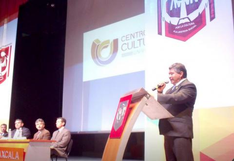 Desempleo y corrupción agobian al país: Rector UAT