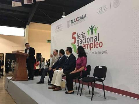 Inauguran en Apizaco Quinta Feria Nacional del Empleo imagen 2