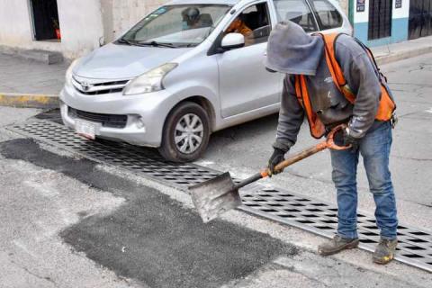 Arranca programa de bacheo en Huamantla imagen 1