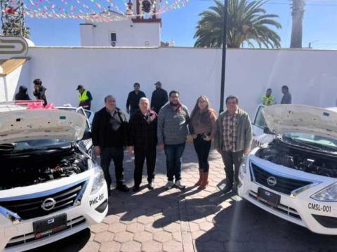 Concejo Municipal de Tecopilco entrega patrulla y unidad de traslados