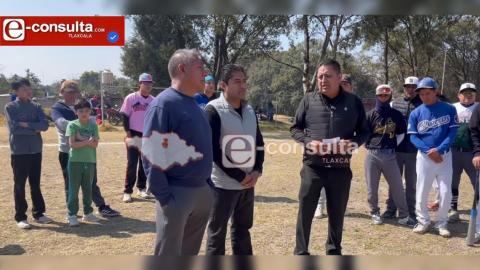 Edil fortalece espacios deportivos con nuevos sanitarios en la Sección Sexta de Teolocholco