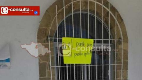 Vecinos de Tizatlán - Tlaxcala estallan contra su presidente de comunidad por darle a sus familia